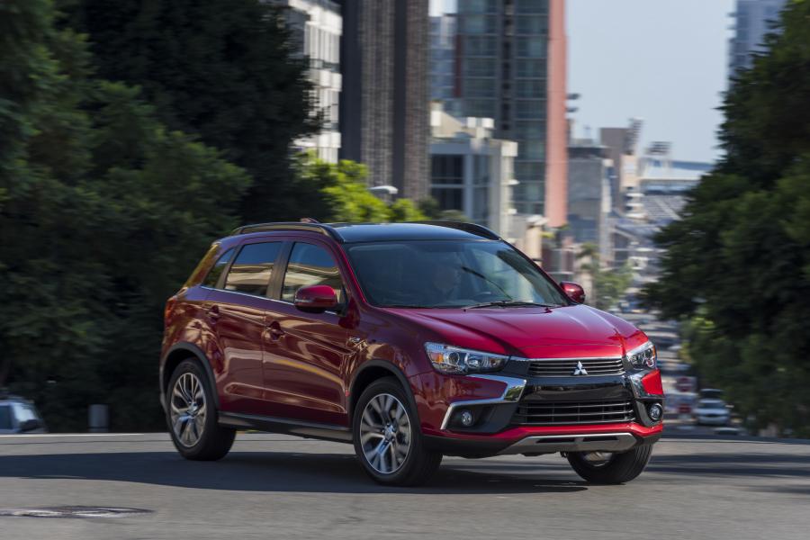  Mitsubishi Outlander Sport GT 2016 года  (фото 5 из 26)